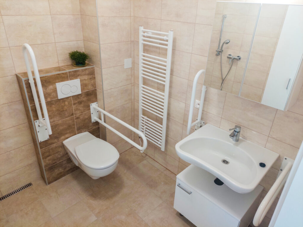Kúpeľňa s prispôsobením pre starých ľudí