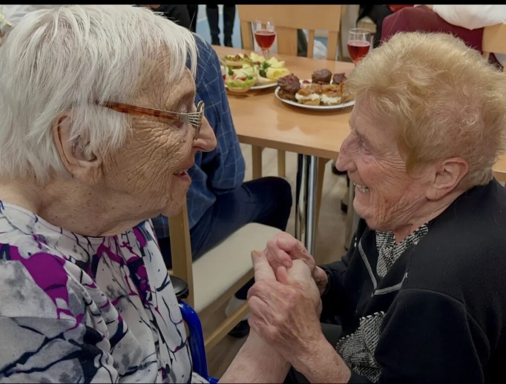 Gratulácia dôchodkyni k stým narodeninám