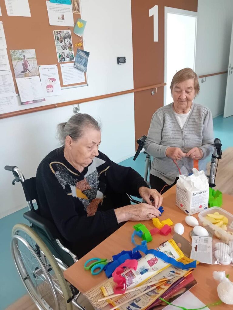 Zdobenie vajíčok v DSS Harmónia